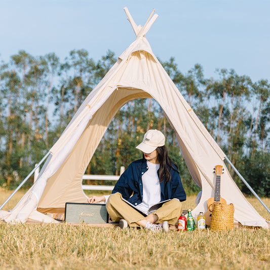 Votre oasis de camping du festival : tente à baldaquin pyramidale Glamping